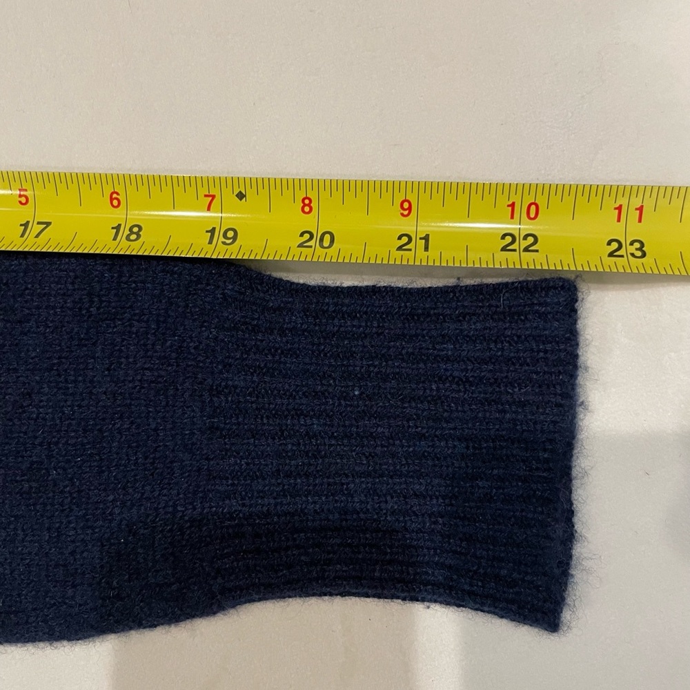 360 Cashmere Navy Sweater With Fuchsia Stars - Picture 10 of 13